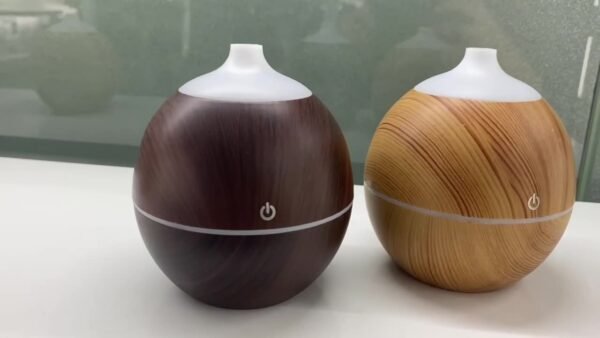 Difusor de Aceites Esenciales con Diseño de Madera Natural - Image 2