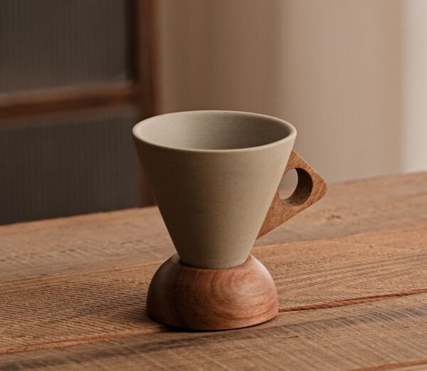 Taza Cónica de Cerámica de Gres Artesanal - Image 4